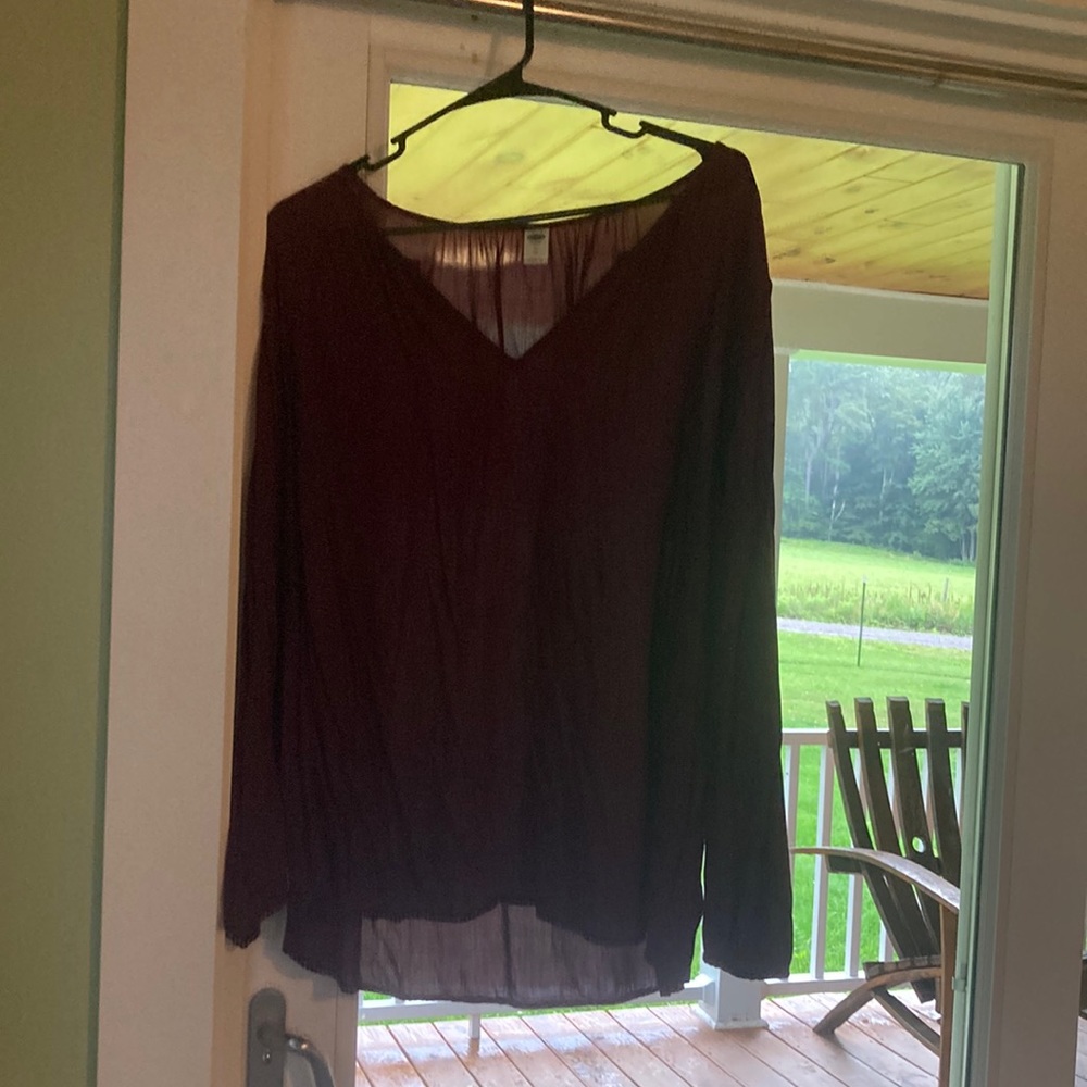 Old Navy Raspberry Color lightweight v-neck blouse